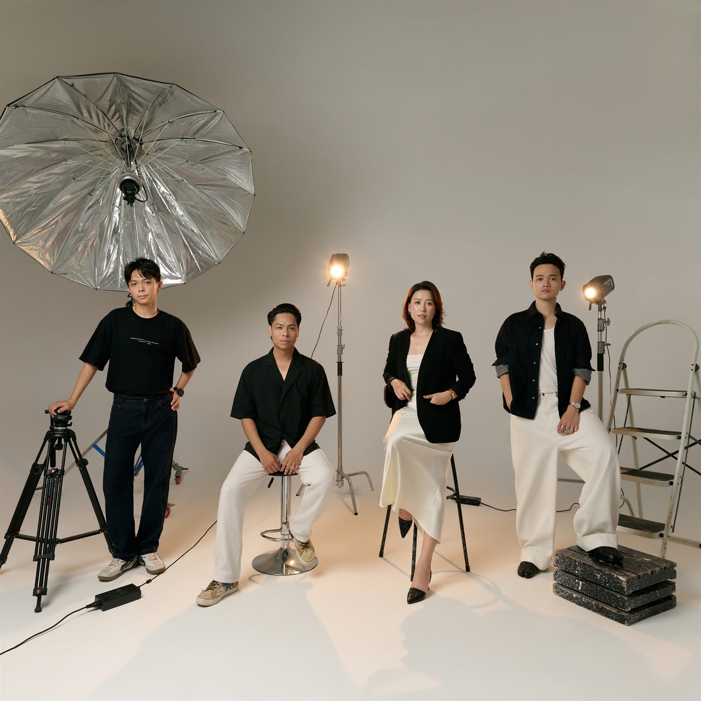 Team Leici Studio corporate portrait by Leici